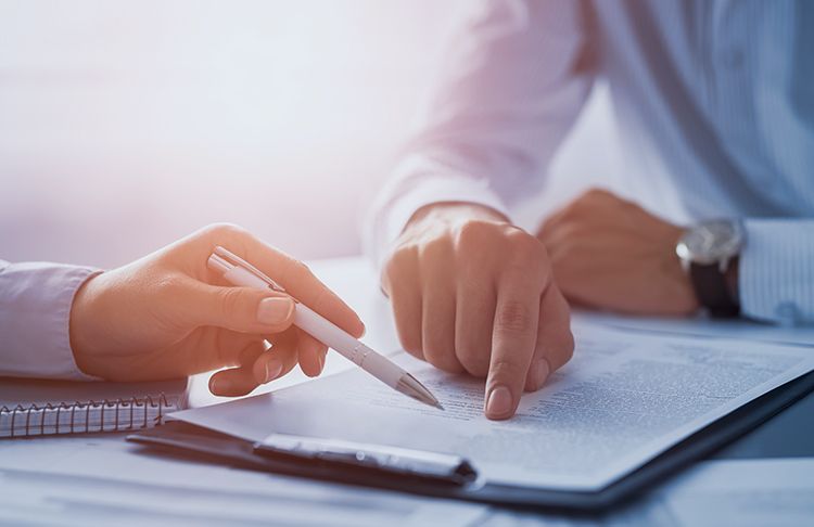 Arbeitnehmer bürgt für Arbeitgeber